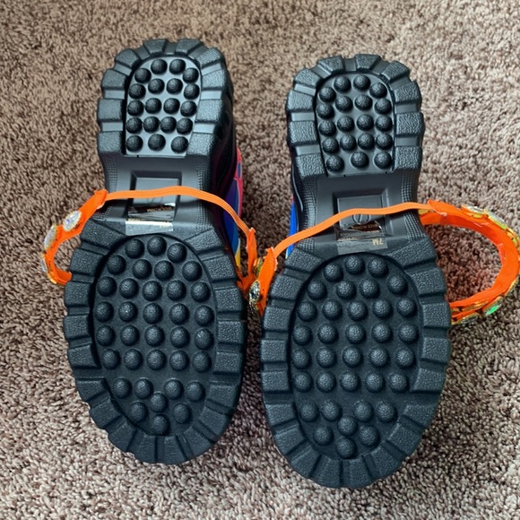 multicolored sneakers - Picture 2 of 2